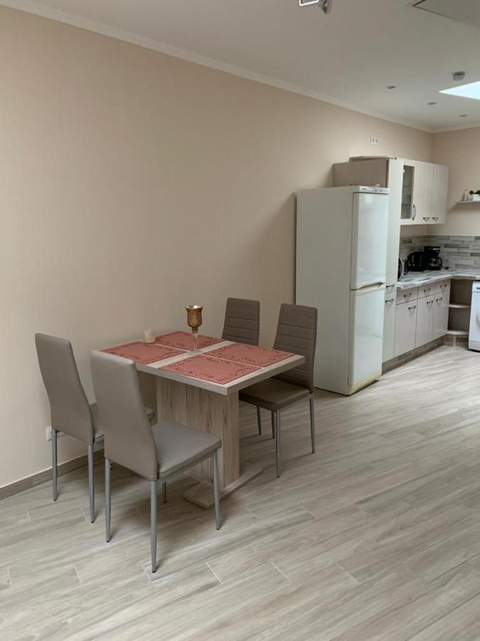 2Raum-Apartment Leznew Leipzig Exteriör bild
